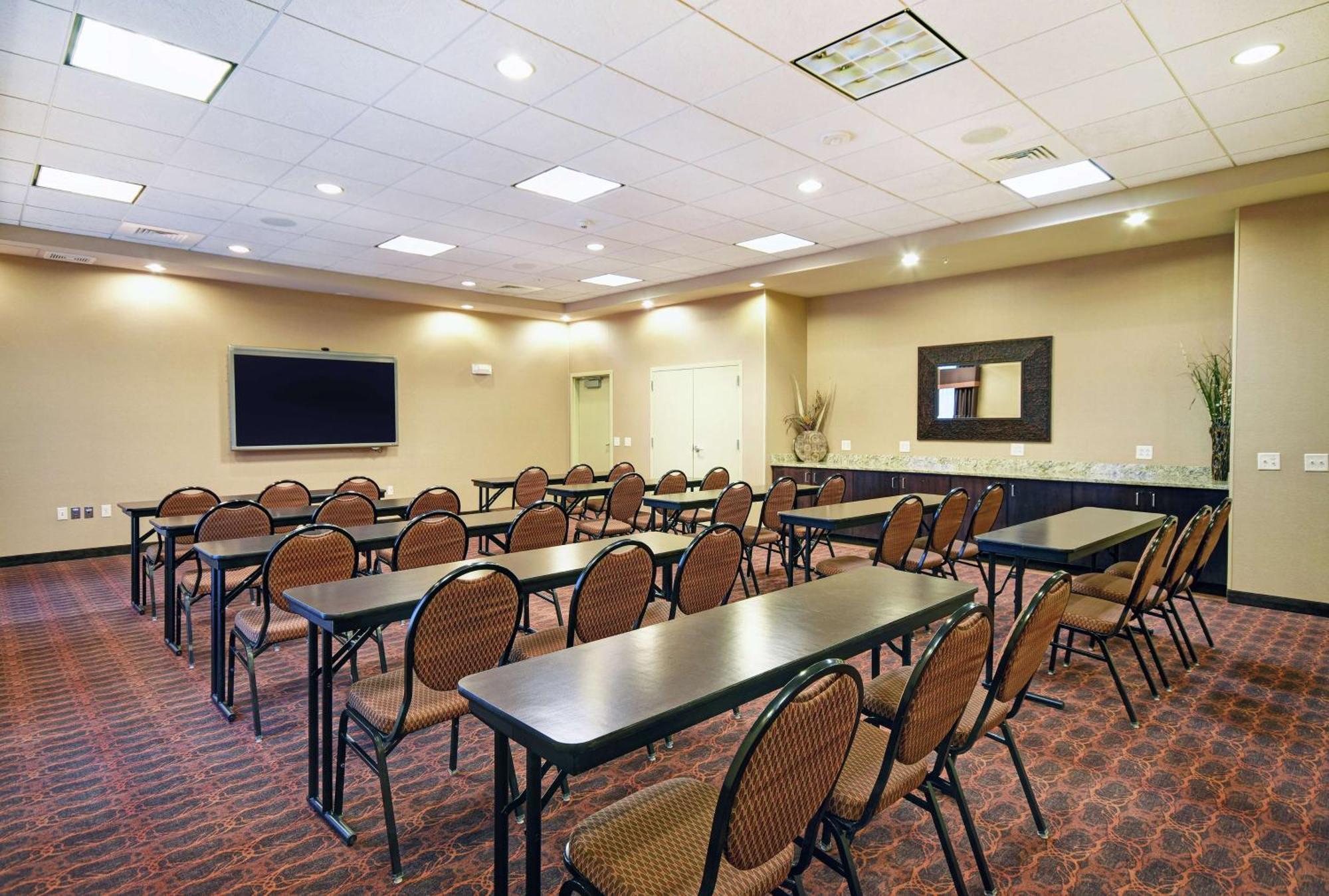 Hampton Inn Белойт Экстерьер фото
